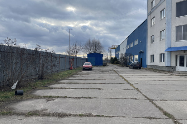 Продаж виробничого комплексу 4340 м2 з ділянкою 6,3 га, Київська область, Баришівка